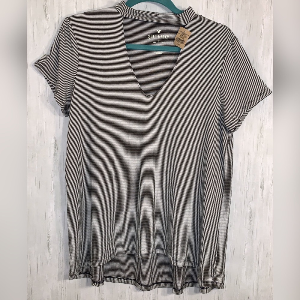 American Eagle Soft & Sexy  choker t-shirt